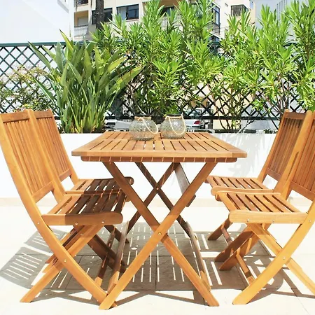 Апартаменты Charming 5 Min Walk Эшторил