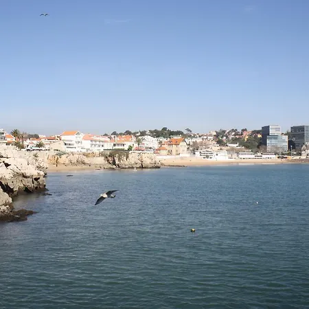 Апартаменты Charming 5 Min Walk